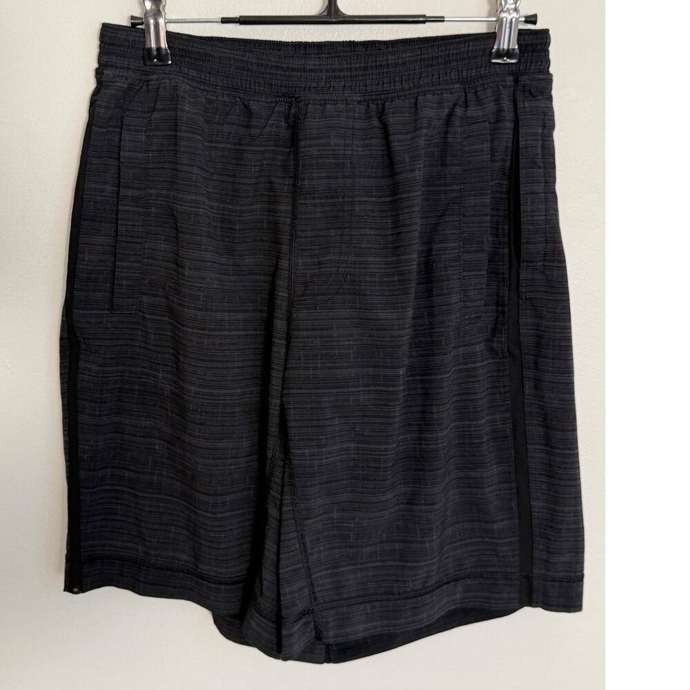 Lululemon Men's Dark Grey Athletic lined shorts size small 8.5" inseam